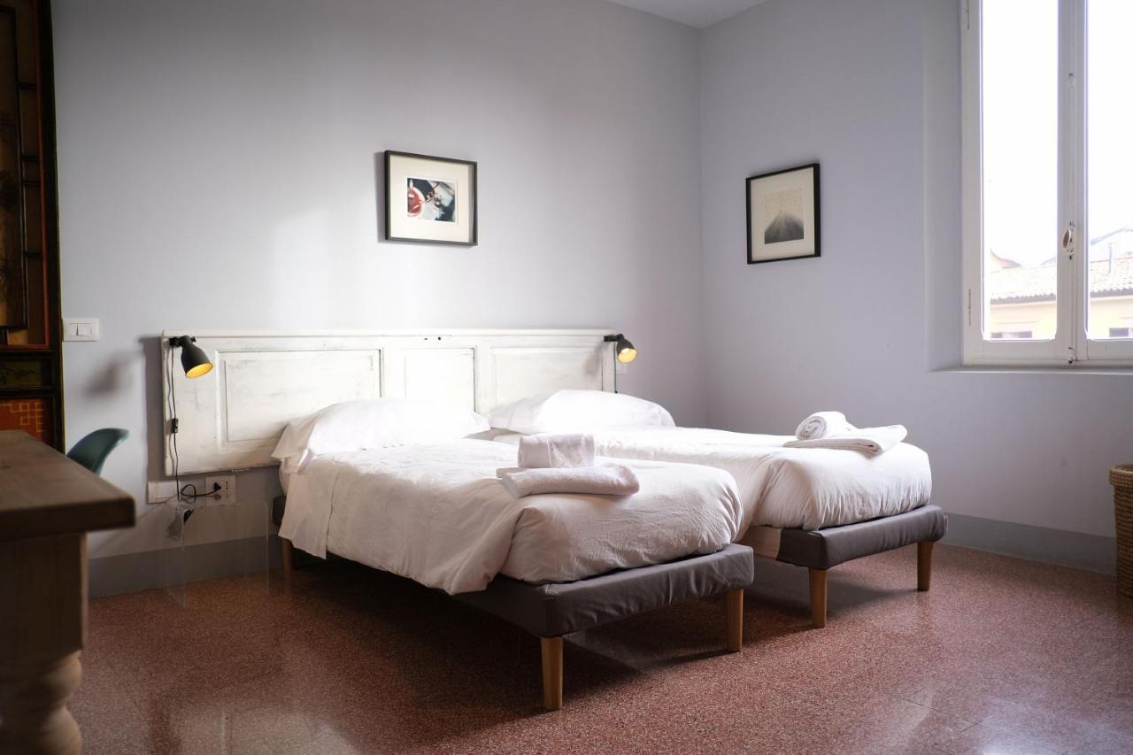 Vicolo Folletto Home Reggio Emilia Bagian luar foto